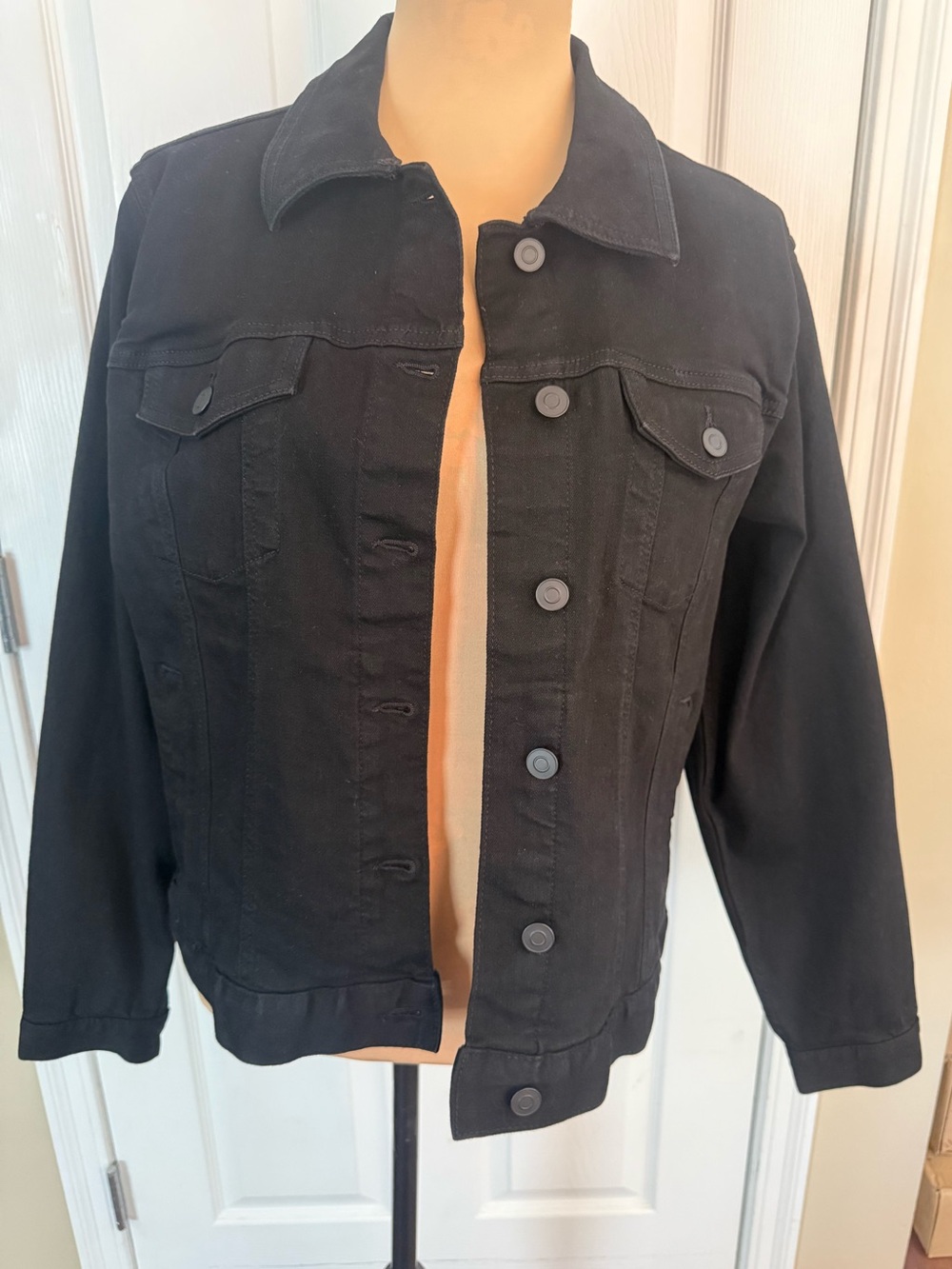 New Time and Tru Black Jean Jacket Size L